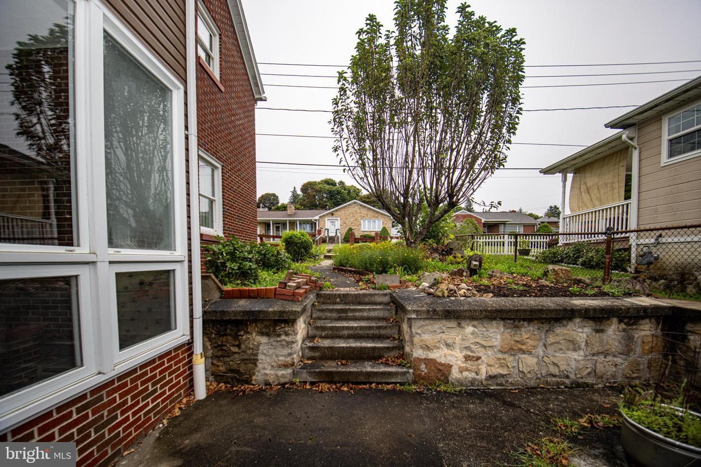 93 Washington Street photo 57