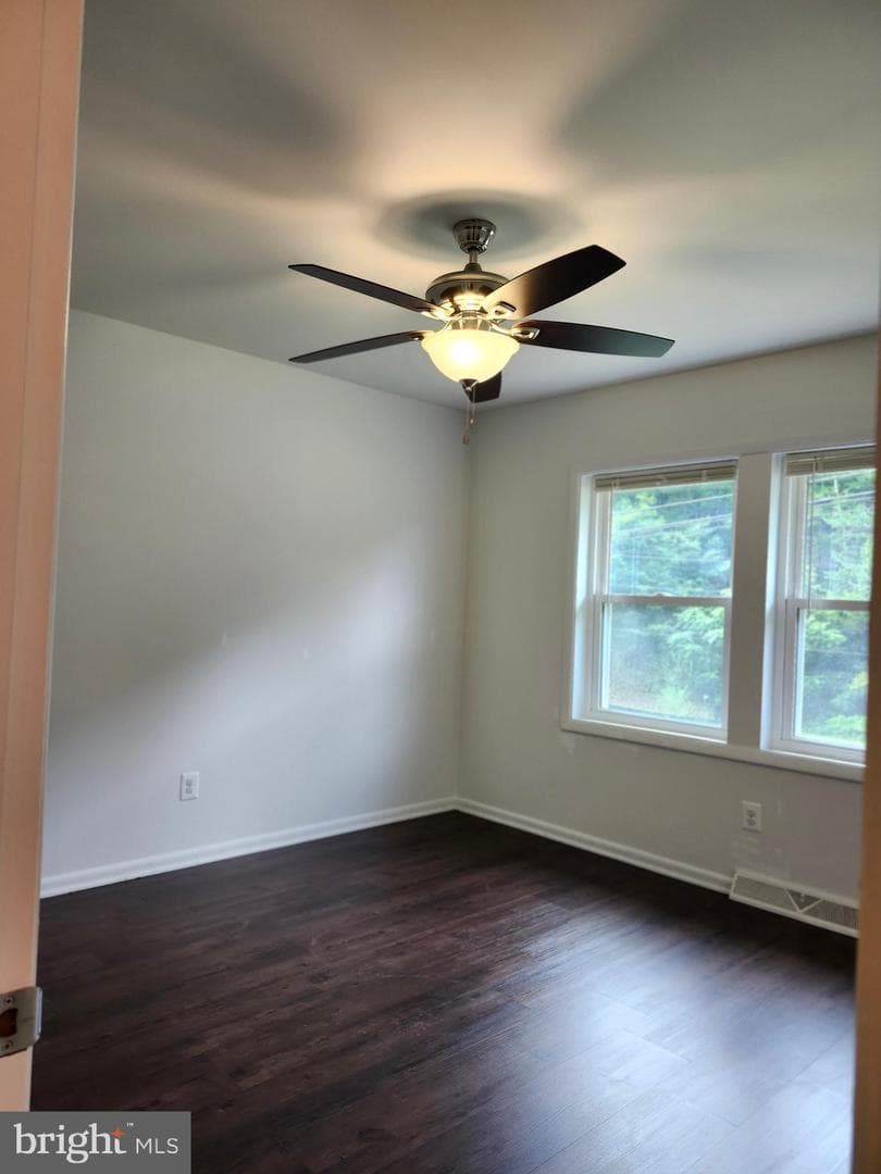 22124 Mcmullen Highway SW photo 32