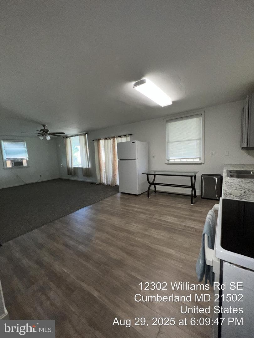 12302 Williams Road SE photo 21