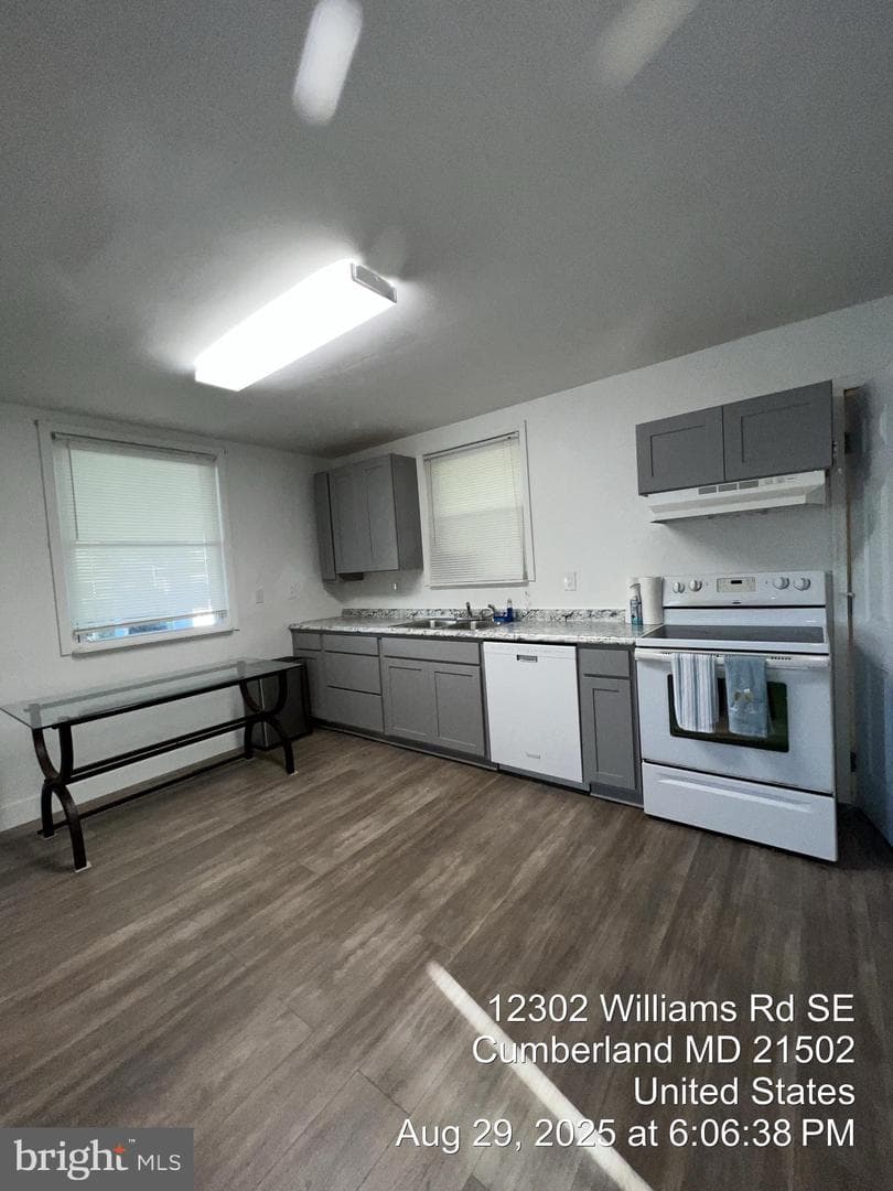 12302 Williams Road SE photo 28