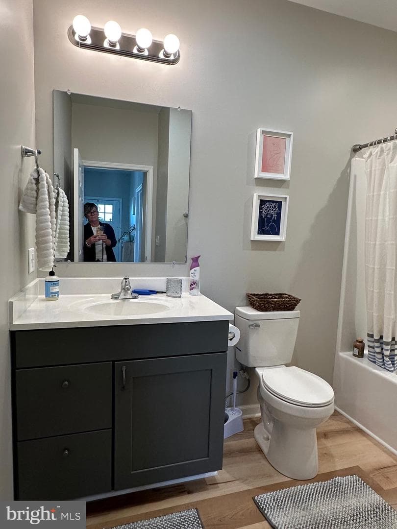 209 Moonlight Drive photo 27
