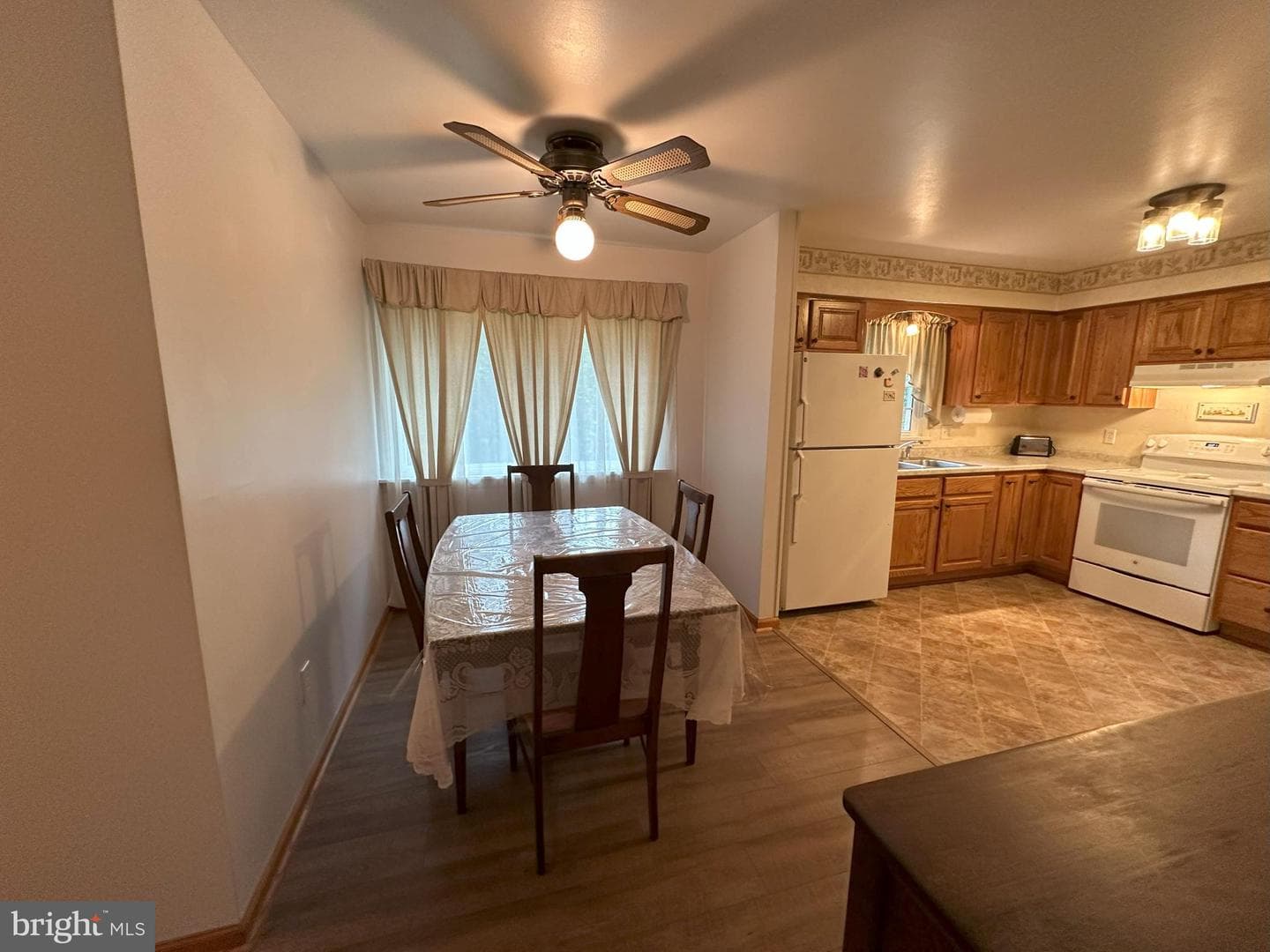 809 Valley View Drive photo 11