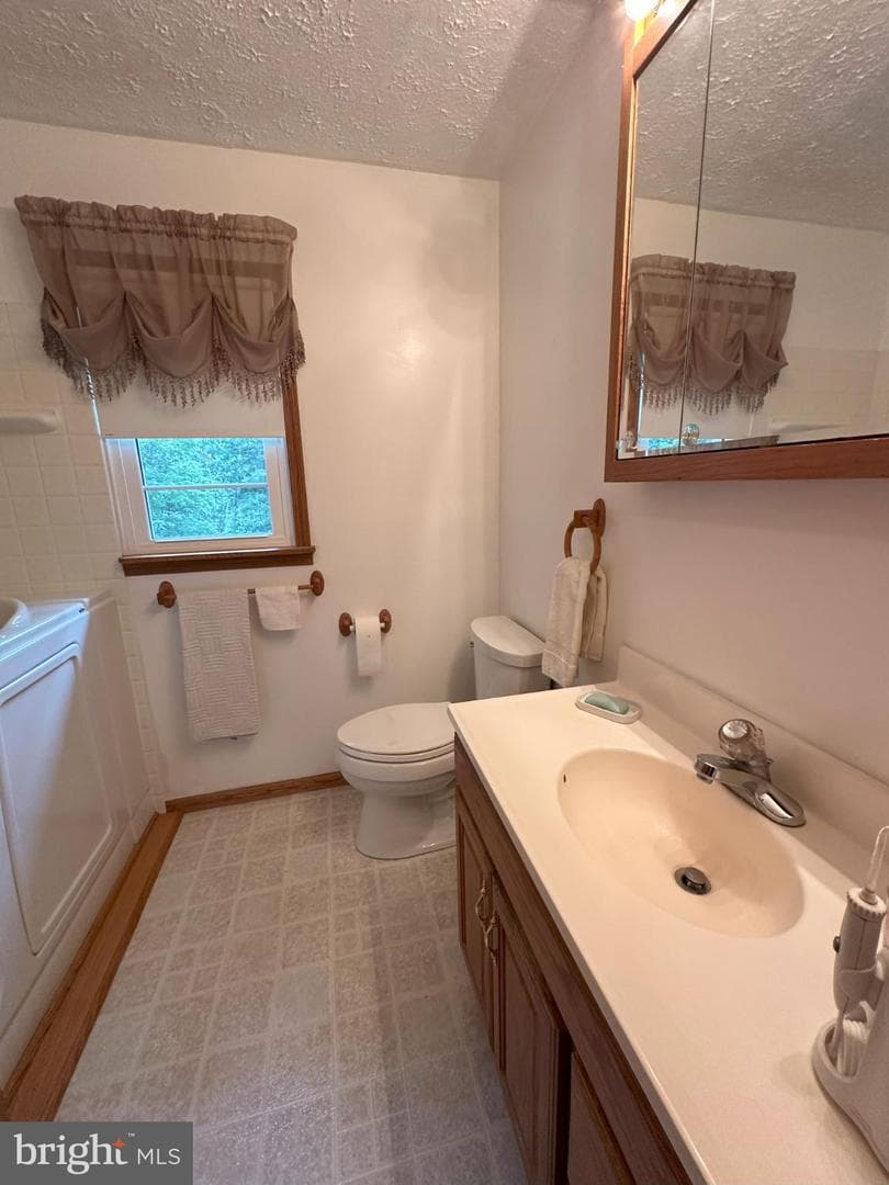 809 Valley View Drive photo 12