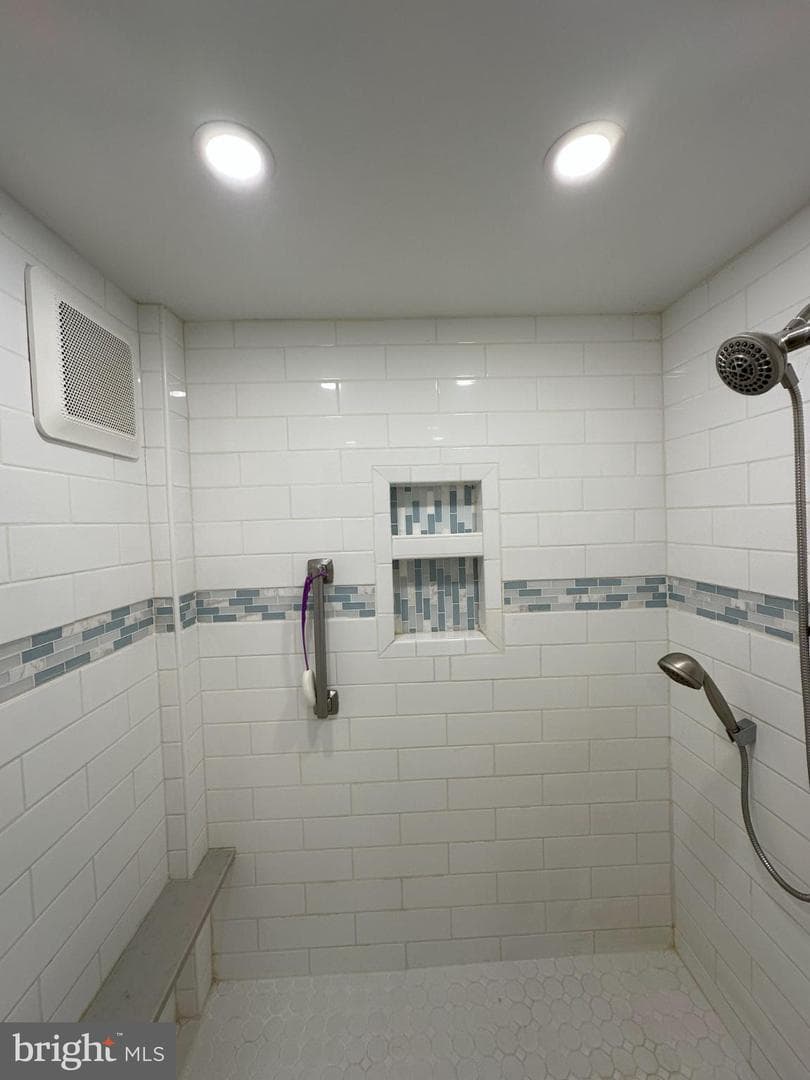 809 Valley View Drive photo 28