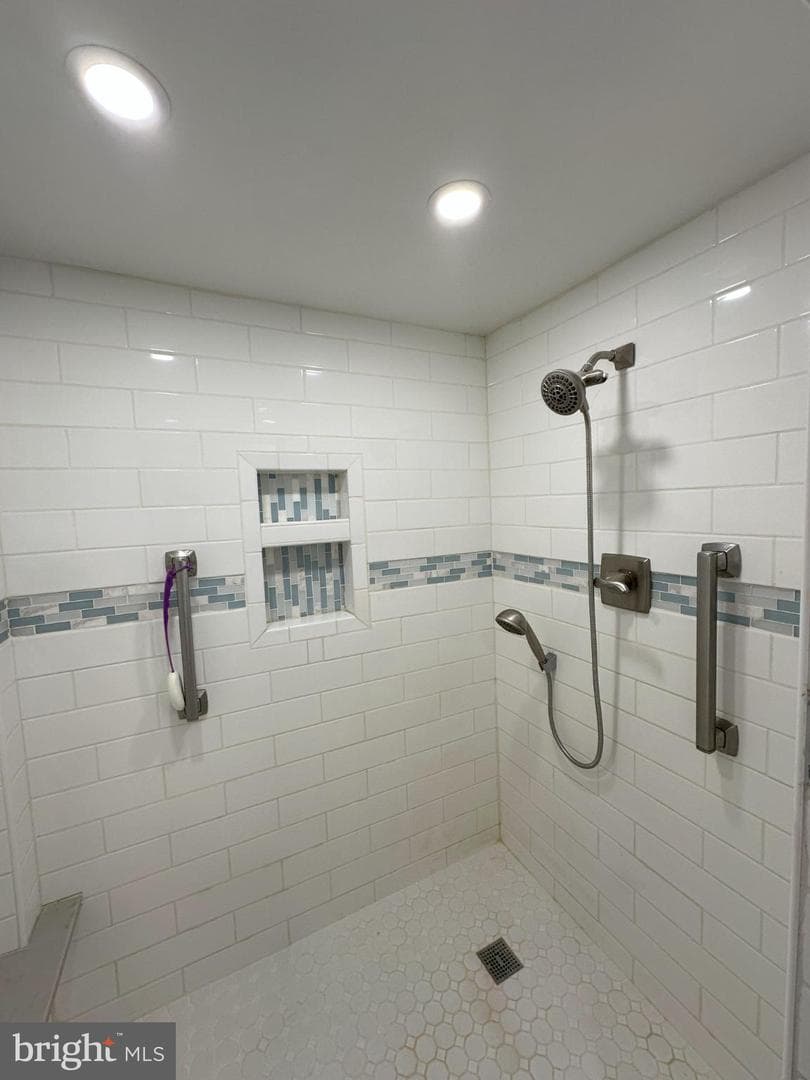 809 Valley View Drive photo 29