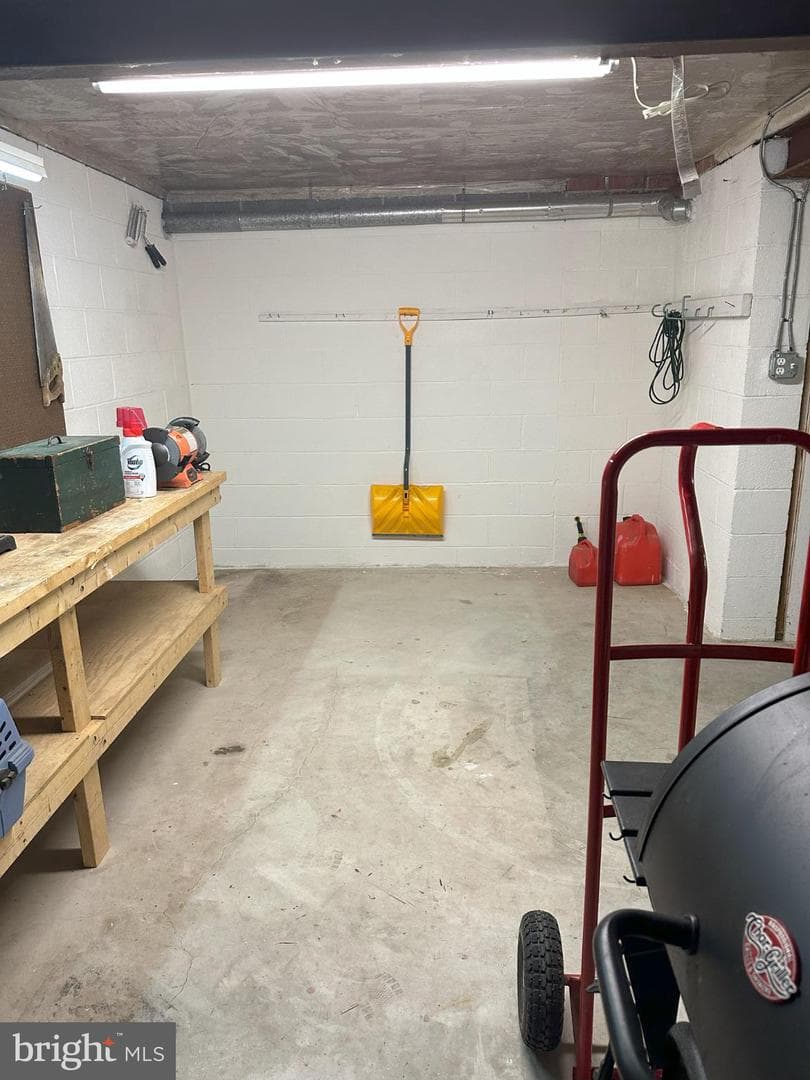809 Valley View Drive photo 42
