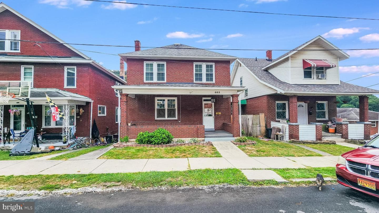603 Lincoln Street photo 1