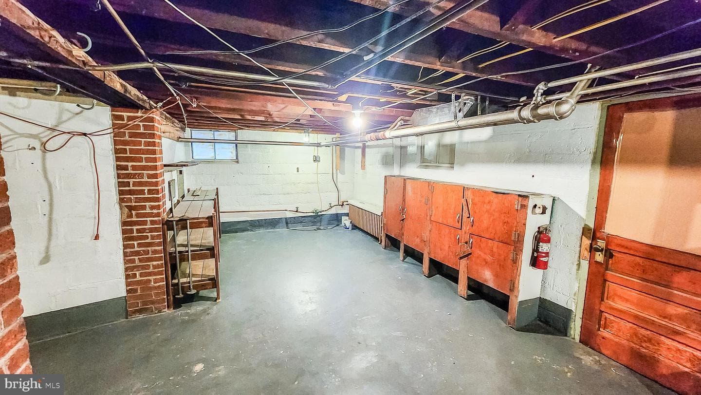 603 Lincoln Street photo 24