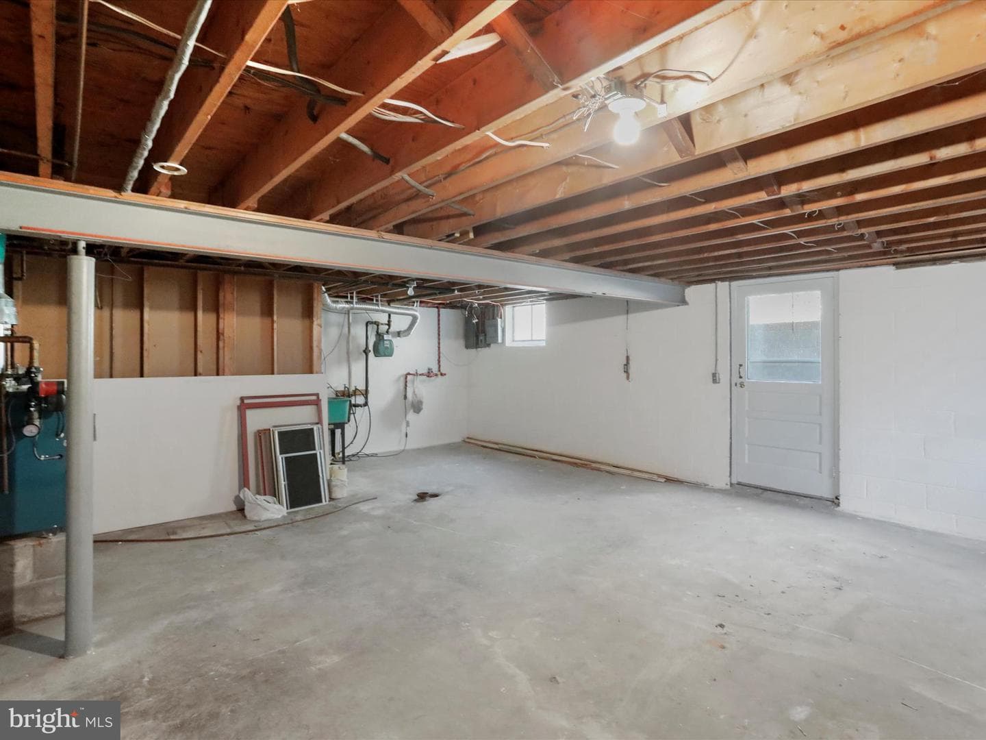 810 Winifred Road photo 24