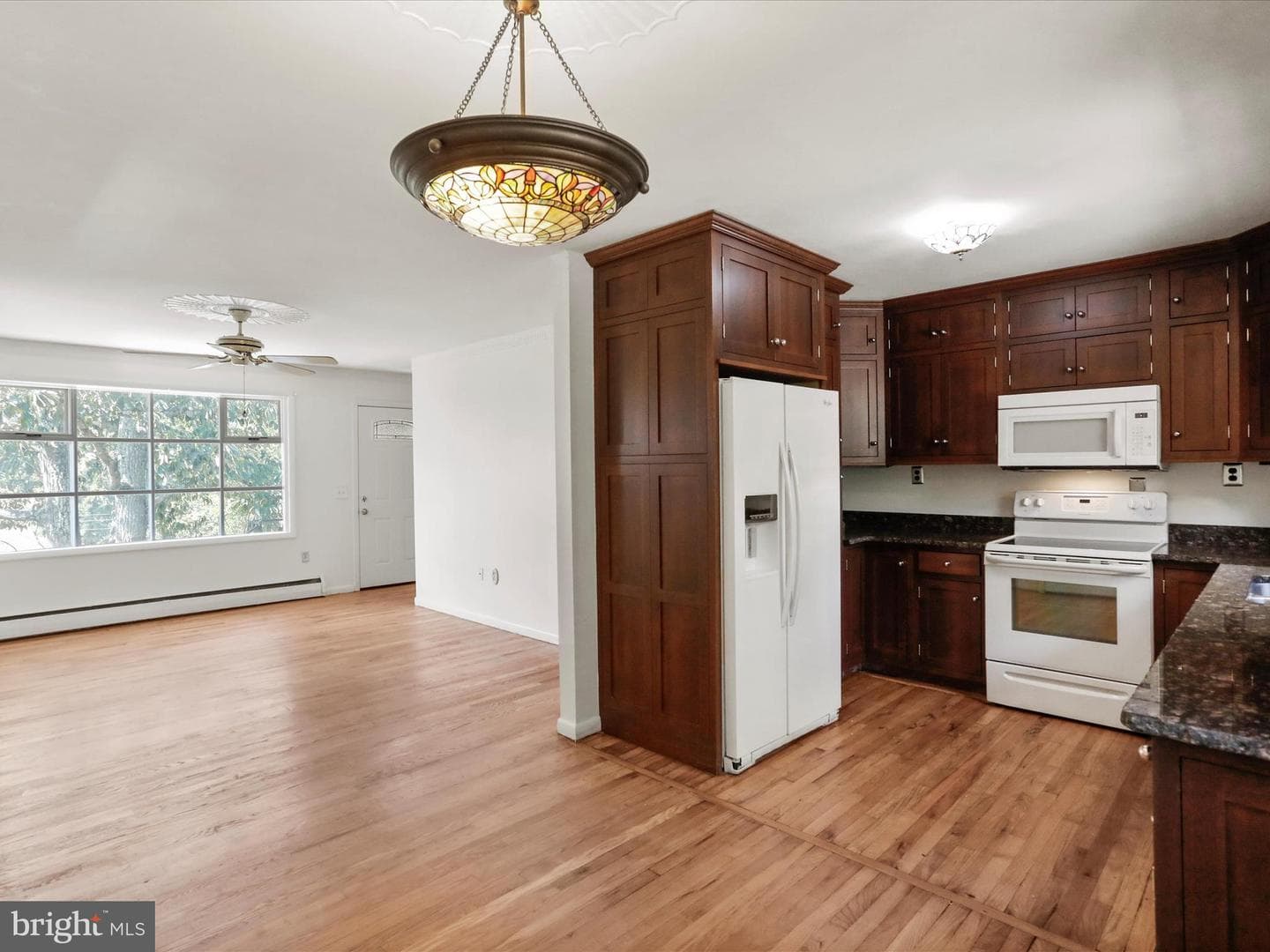 810 Winifred Road photo 3