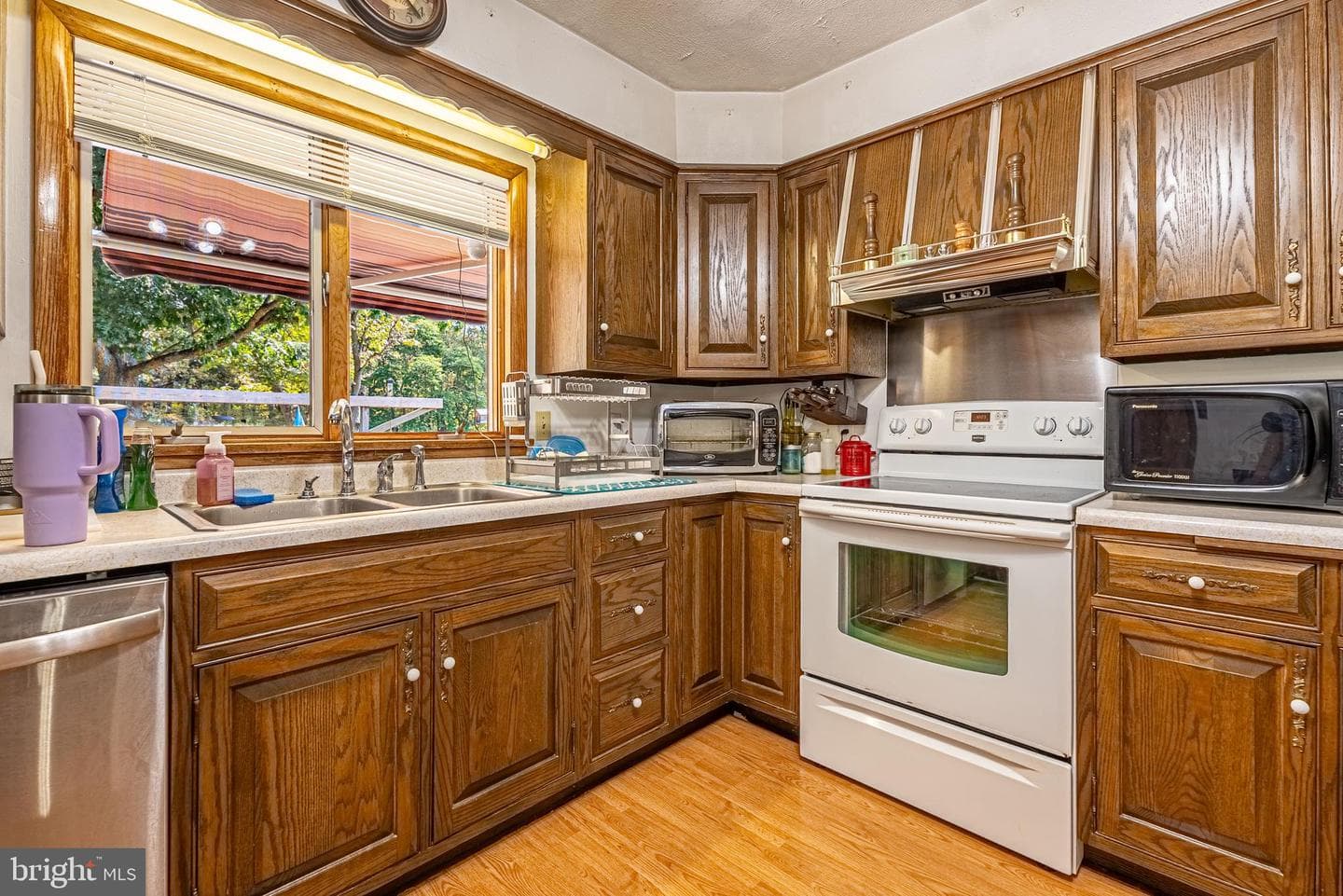 10201 Sivic Lane photo 4