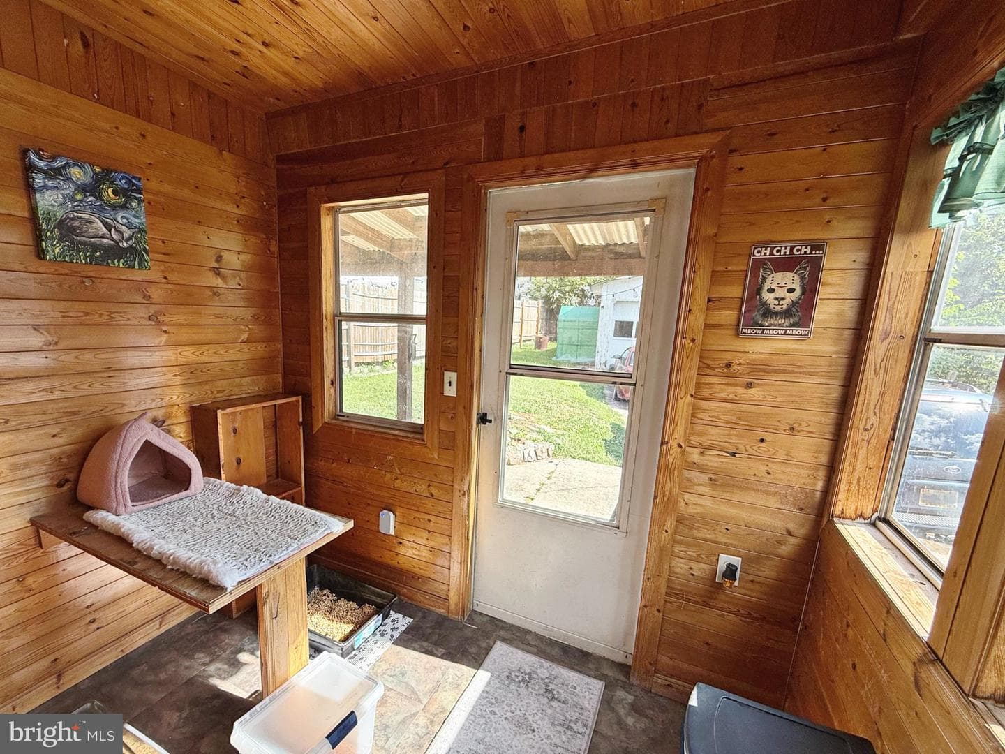 519 Forester Avenue photo 31