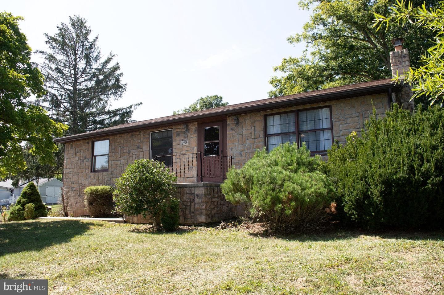 12713 Winchester photo 3