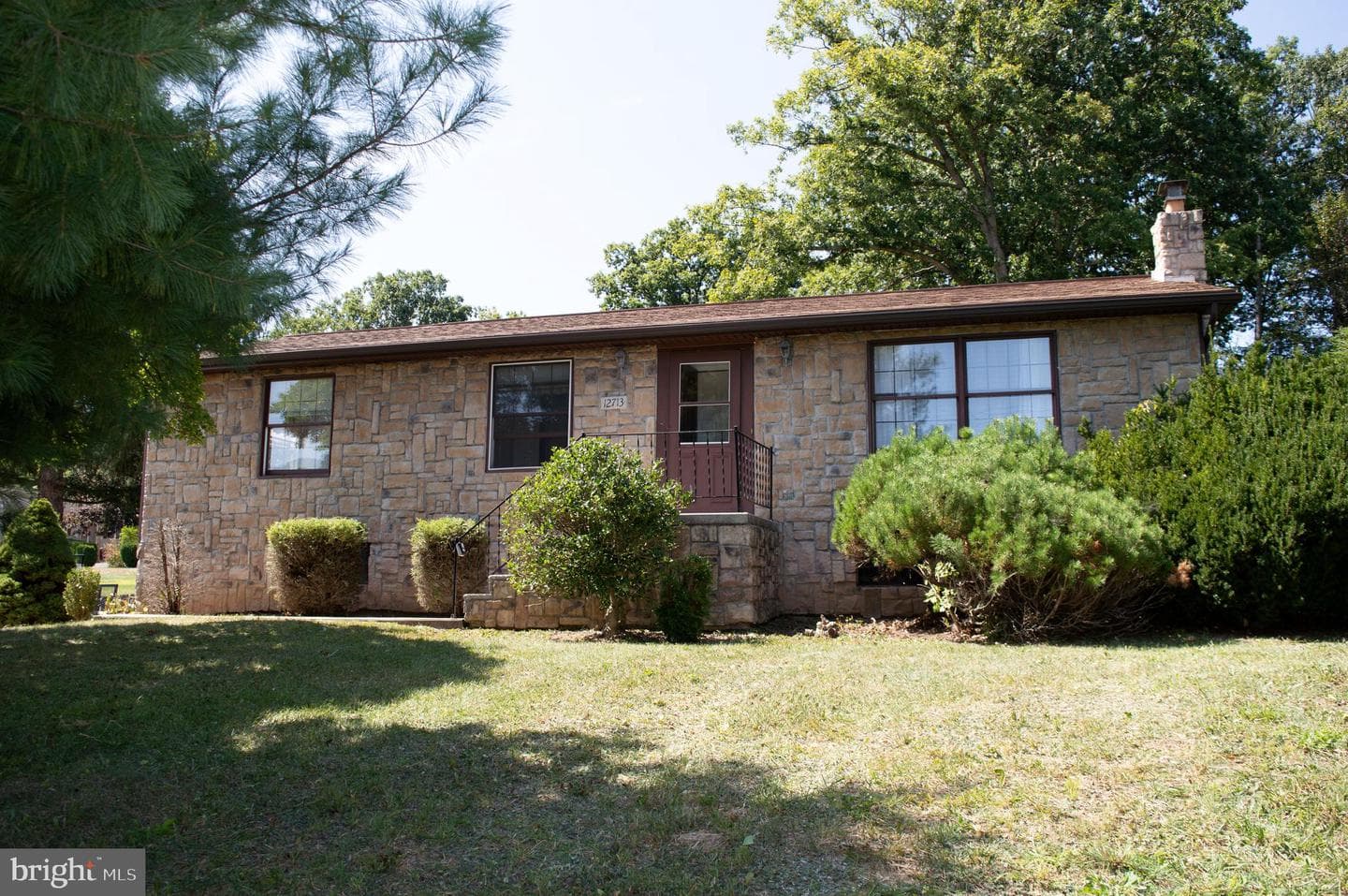 12713 Winchester photo 4