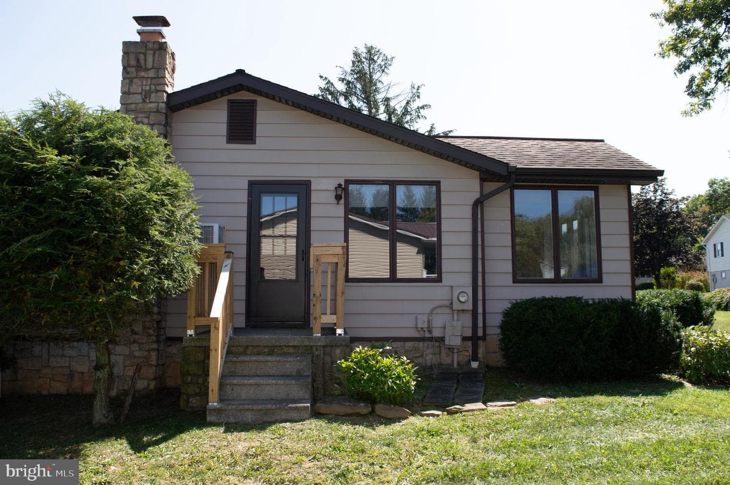 12713 Winchester photo 6