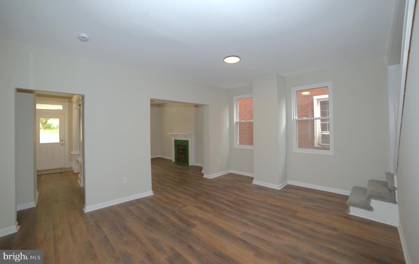 703 Bedford St photo 6
