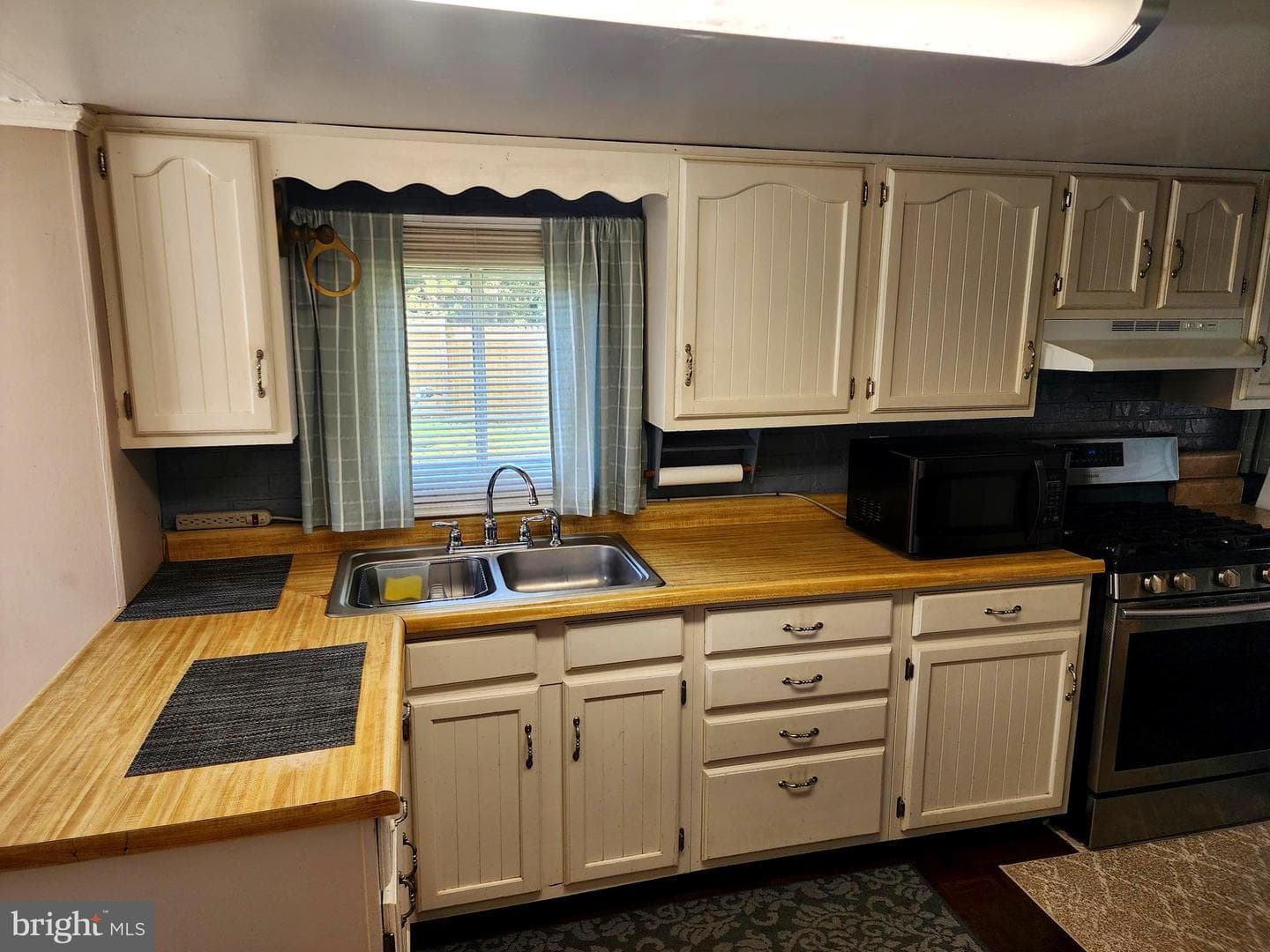 14403 Ellerslie Road photo 22