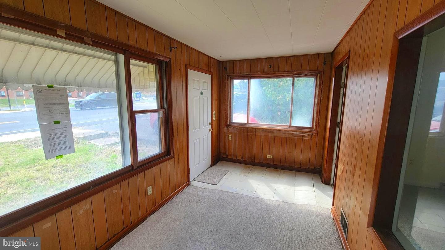 1073 National Highway photo 10