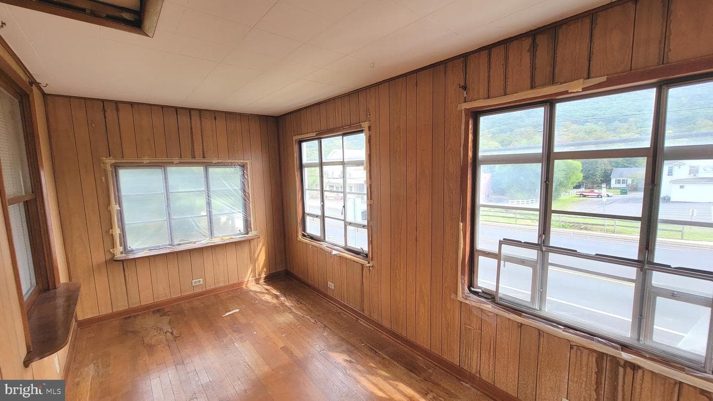 1073 National Highway photo 45