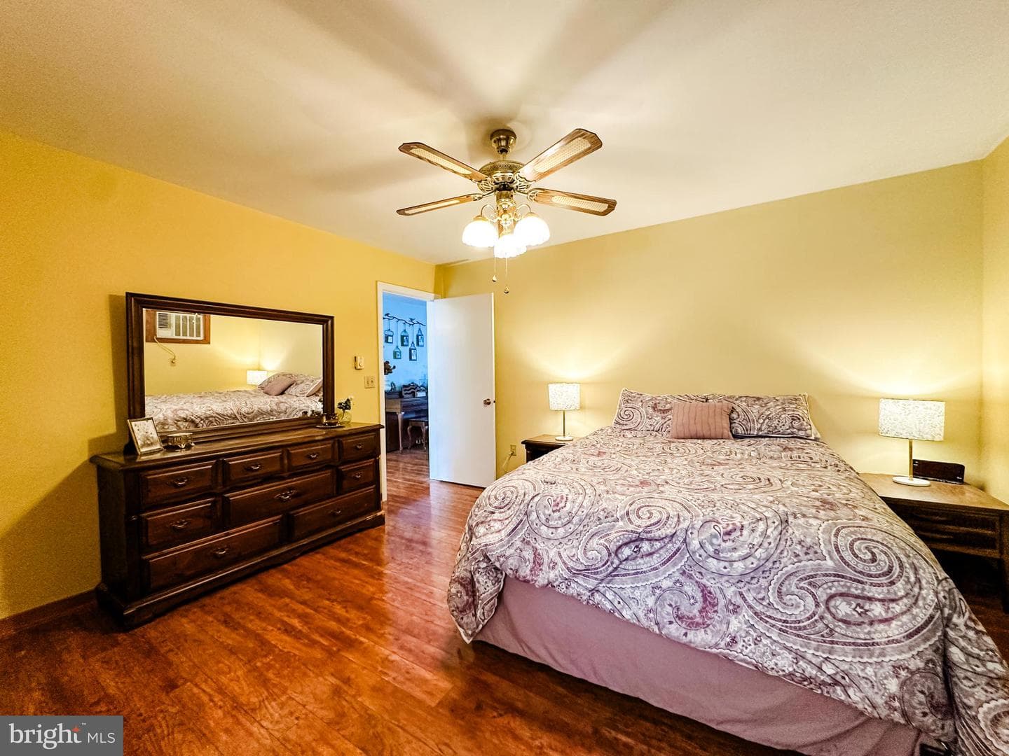 12601 Bowling Street photo 16