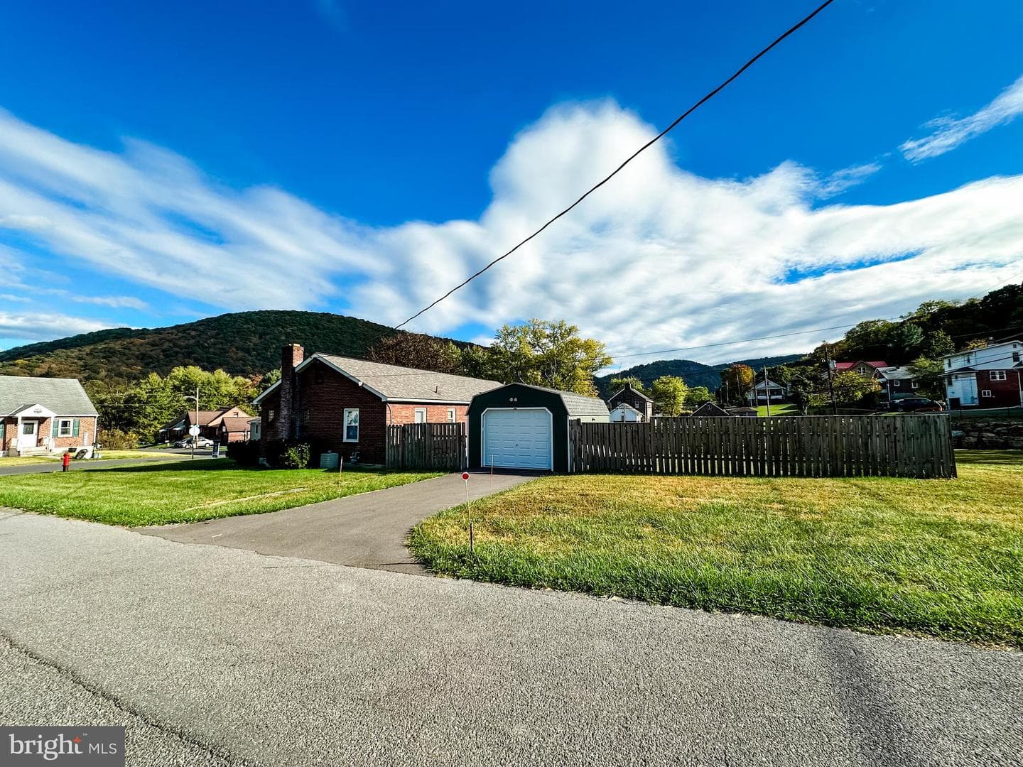 12601 Bowling Street photo 35