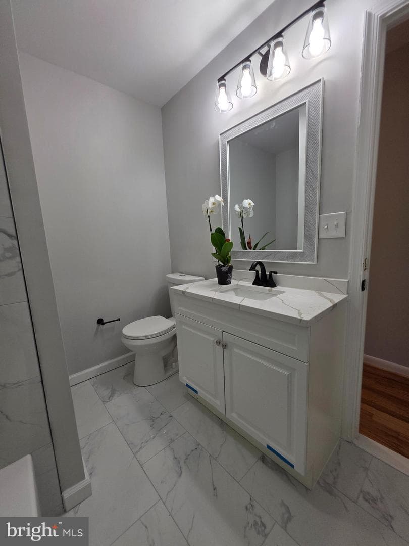 11816 Bedford ##rear photo 14