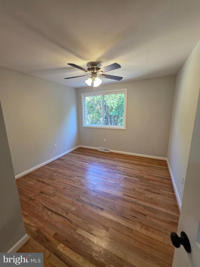 11816 Bedford ##rear photo 15