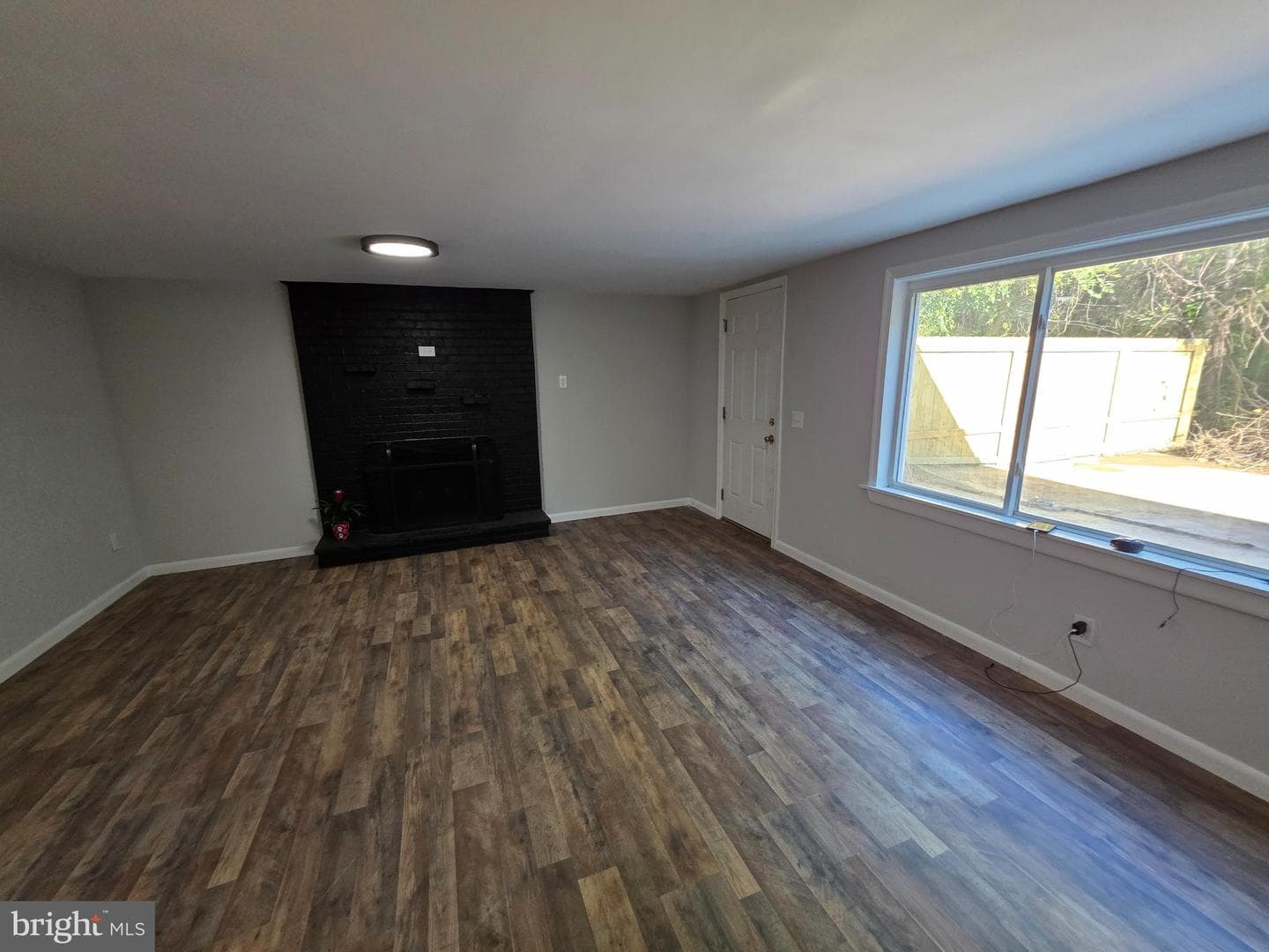11816 Bedford ##rear photo 5