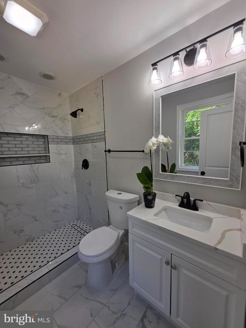 11816 Bedford ##rear photo 7