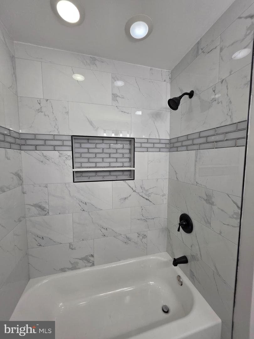 11816 Bedford ##rear photo 9