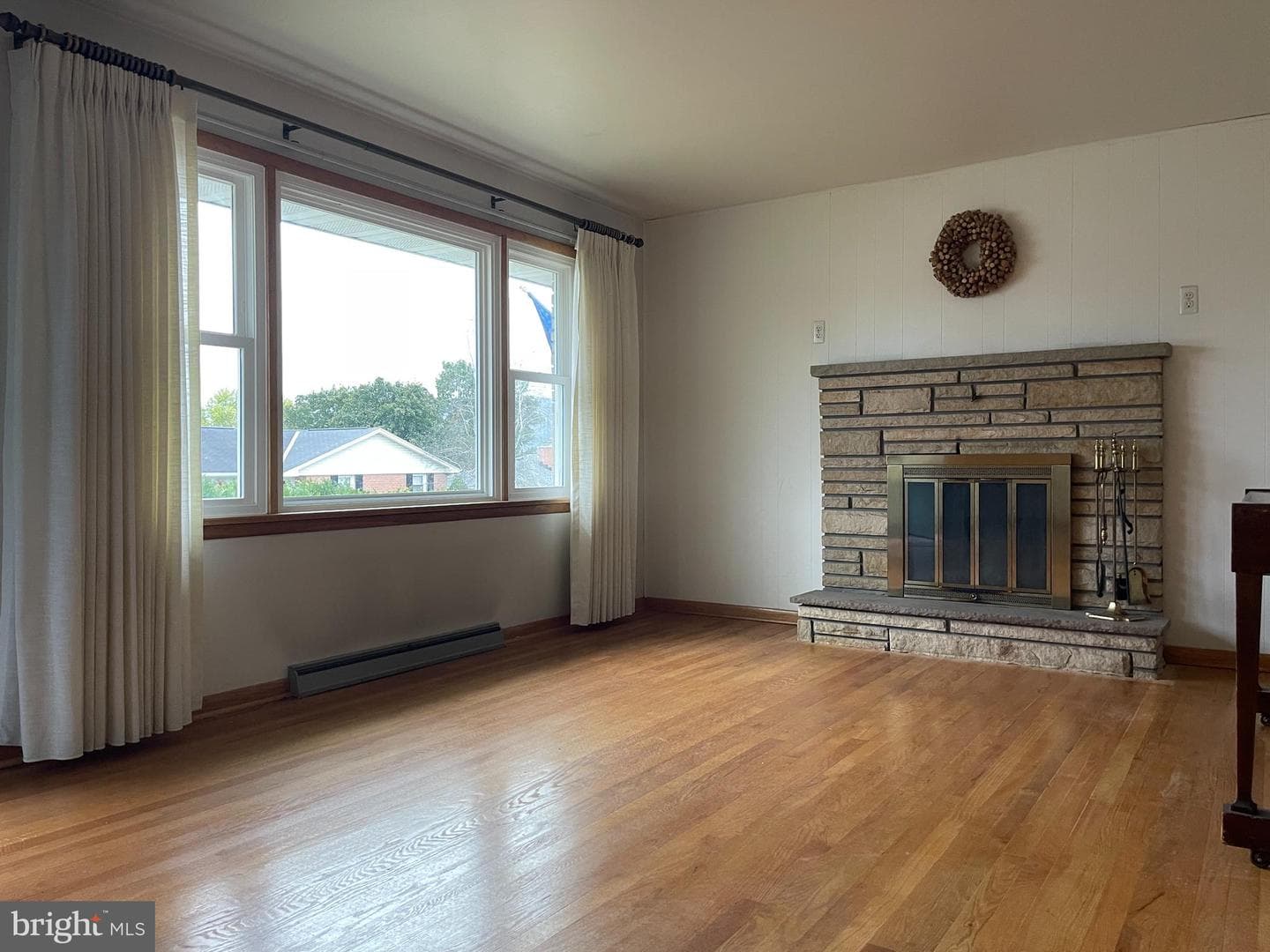 1430 Magnolia Court photo 6