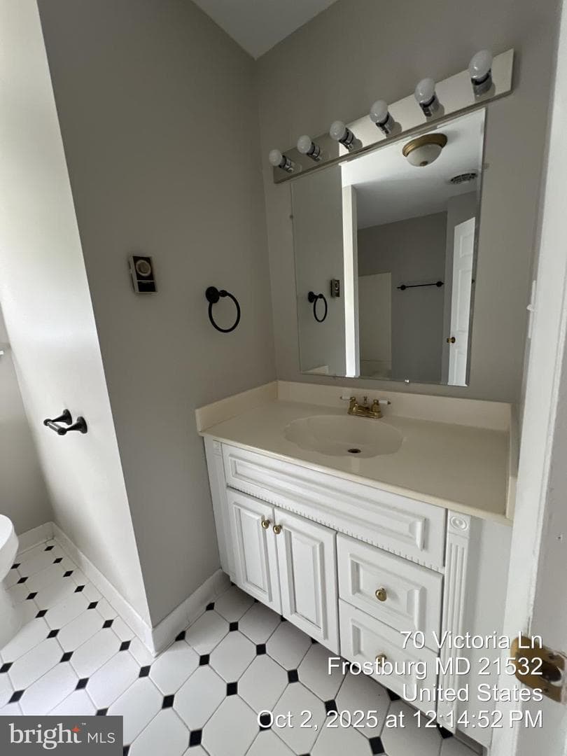 70 Victoria Lane photo 36