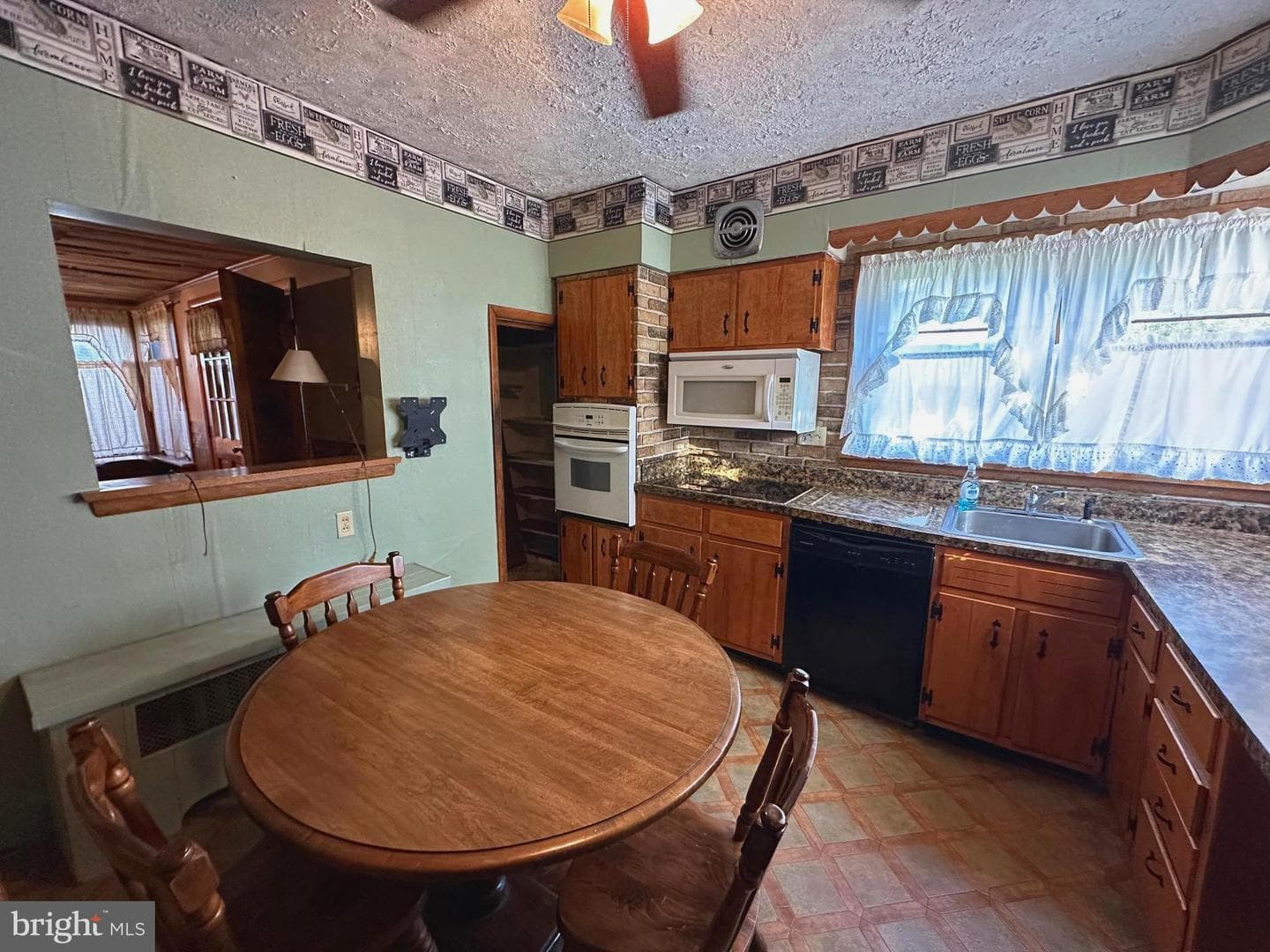 38 E Florida Way photo 10