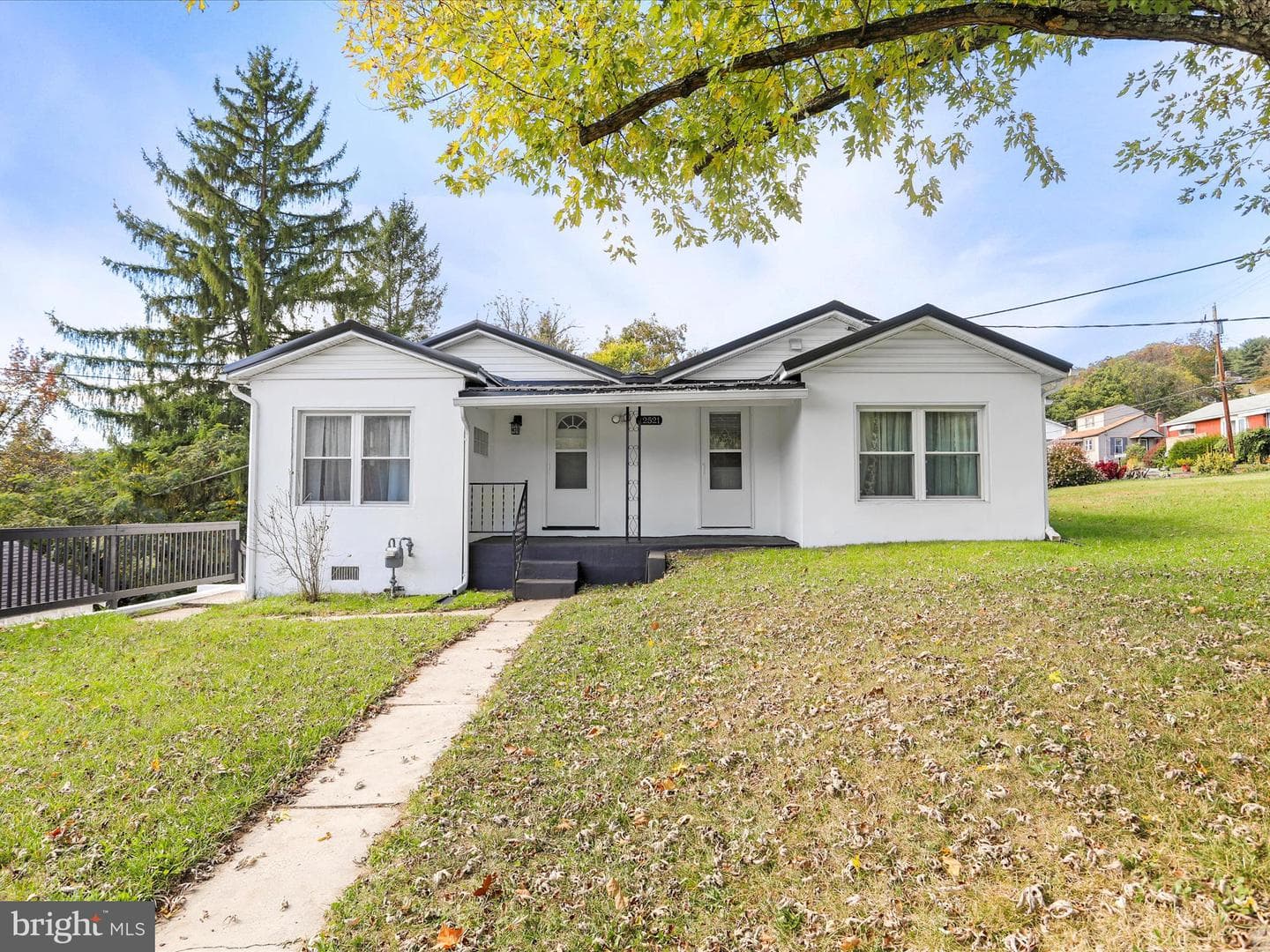 12521 Denny Drive photo 4