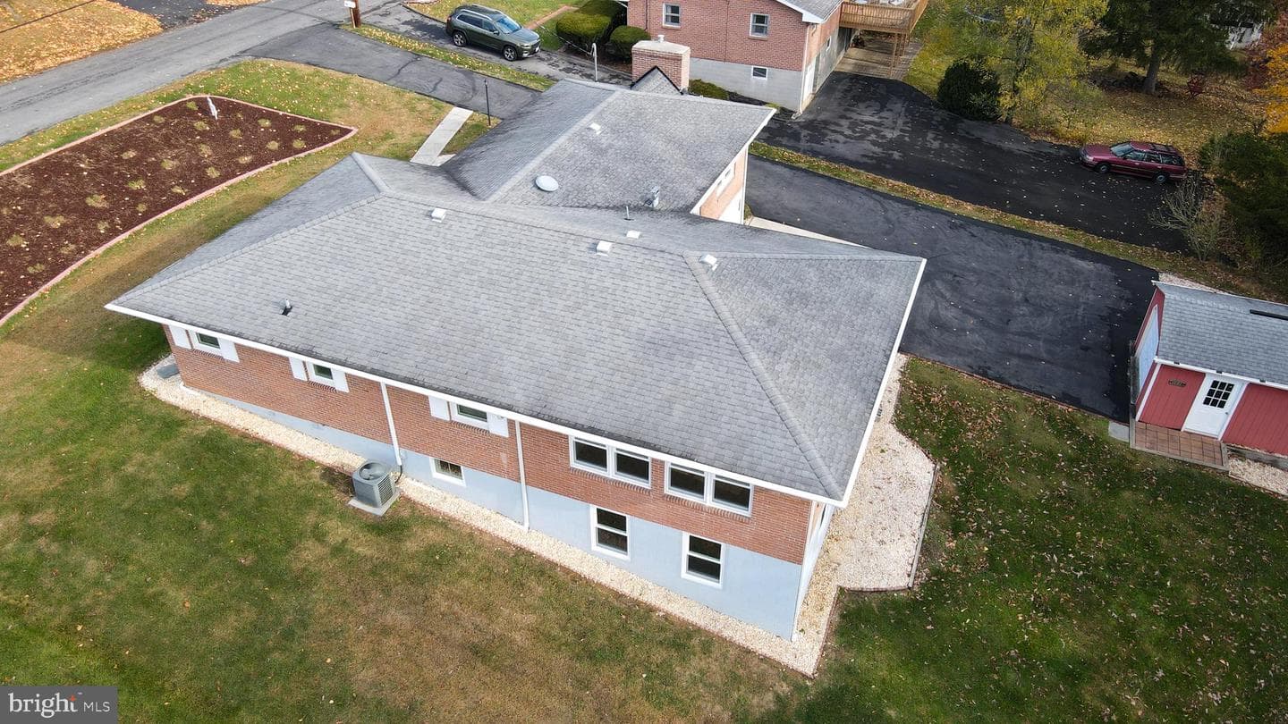 1034 Weires Avenue photo 16