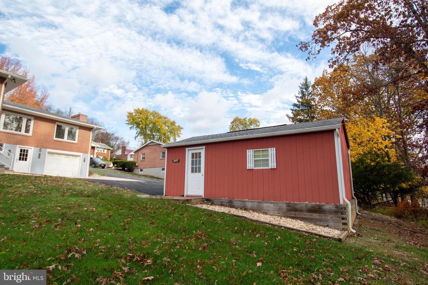 1034 Weires Avenue photo 27