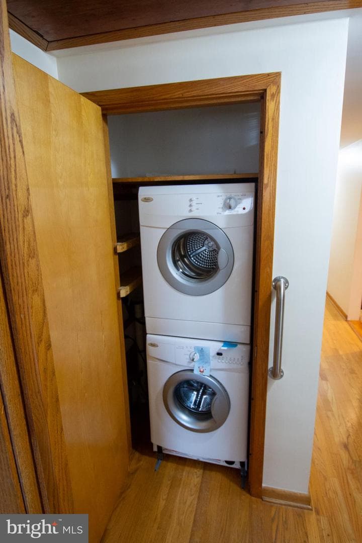 1034 Weires Avenue photo 61