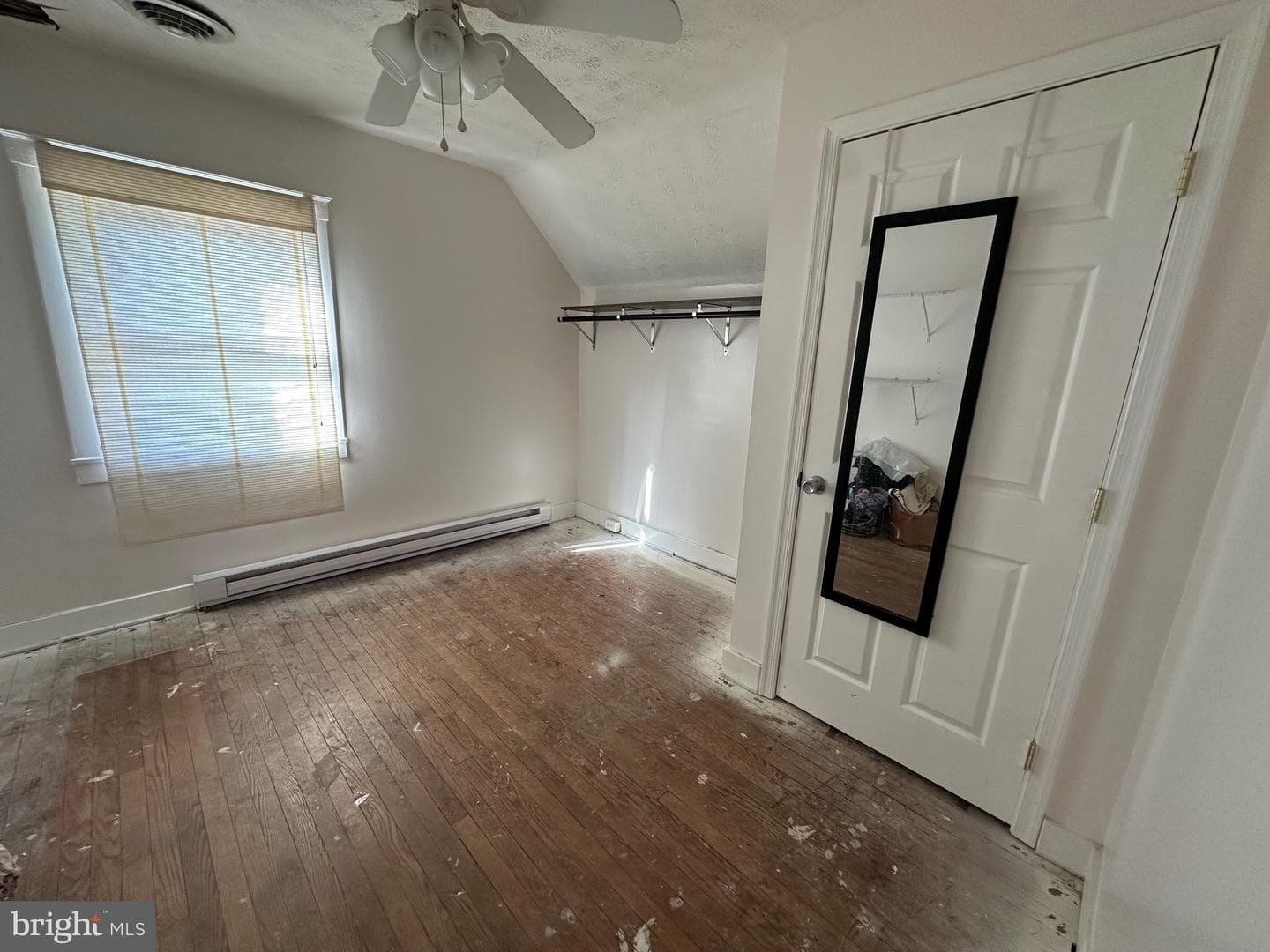 865 Gephart Drive photo 18