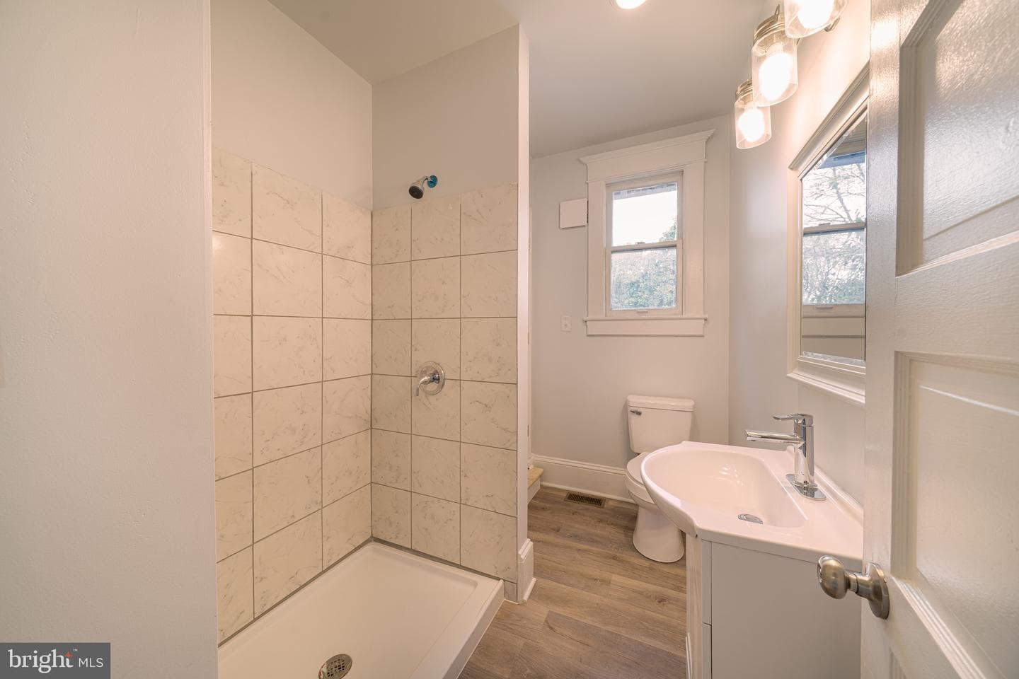 340 Davidson Street photo 24