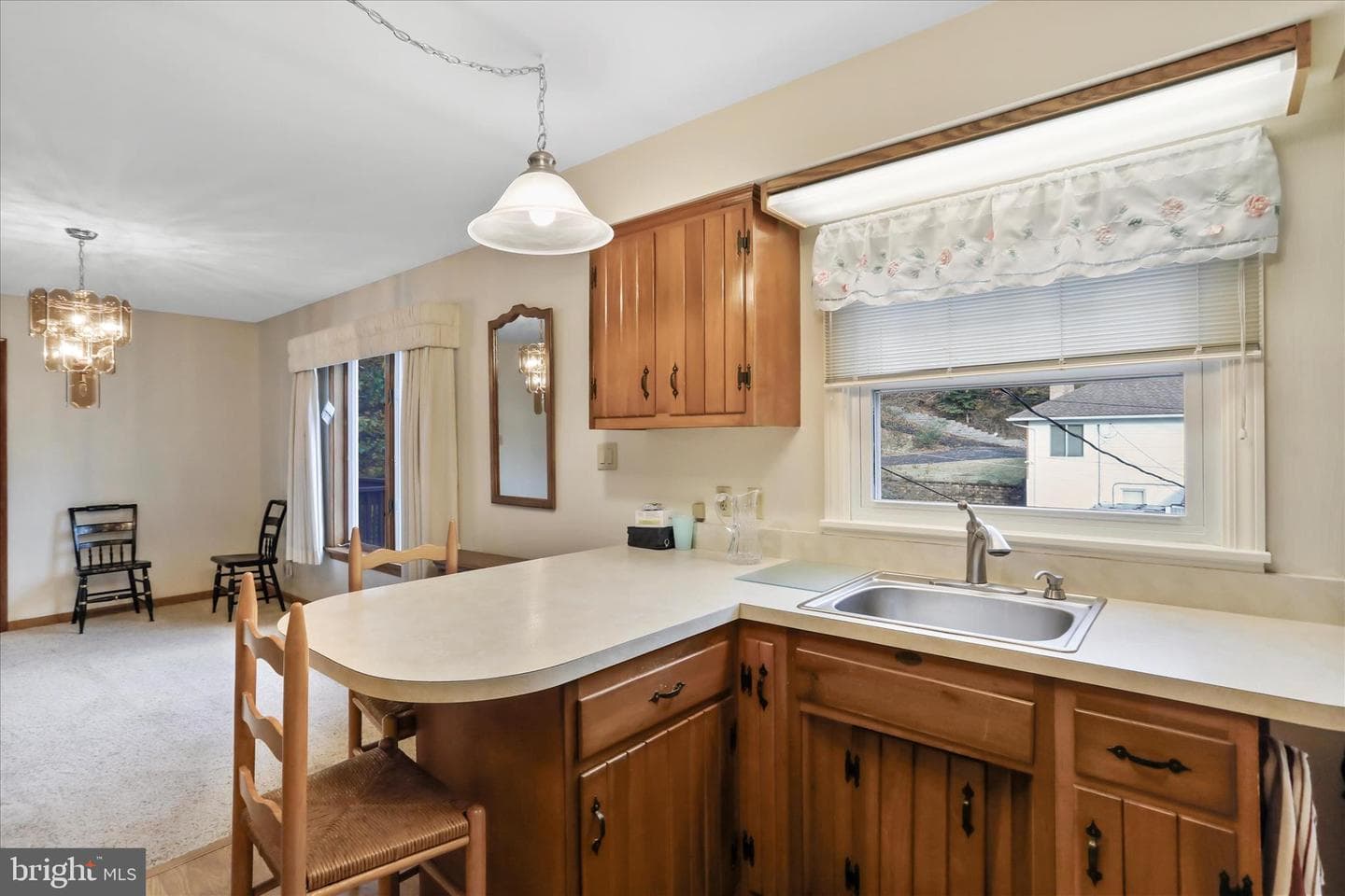 811 Camden Avenue photo 14