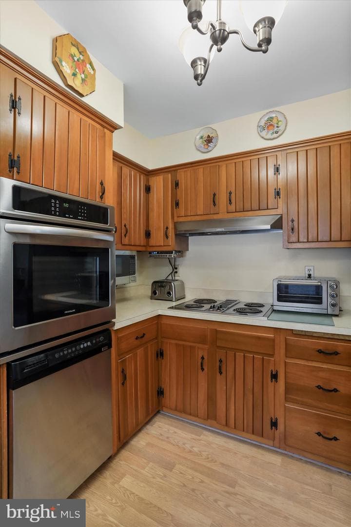 811 Camden Avenue photo 16
