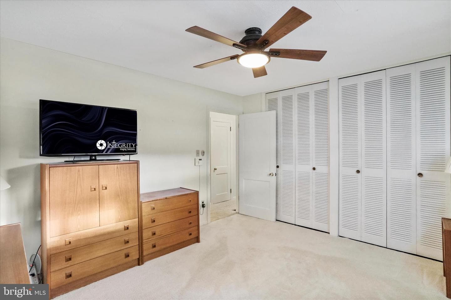 811 Camden Avenue photo 23