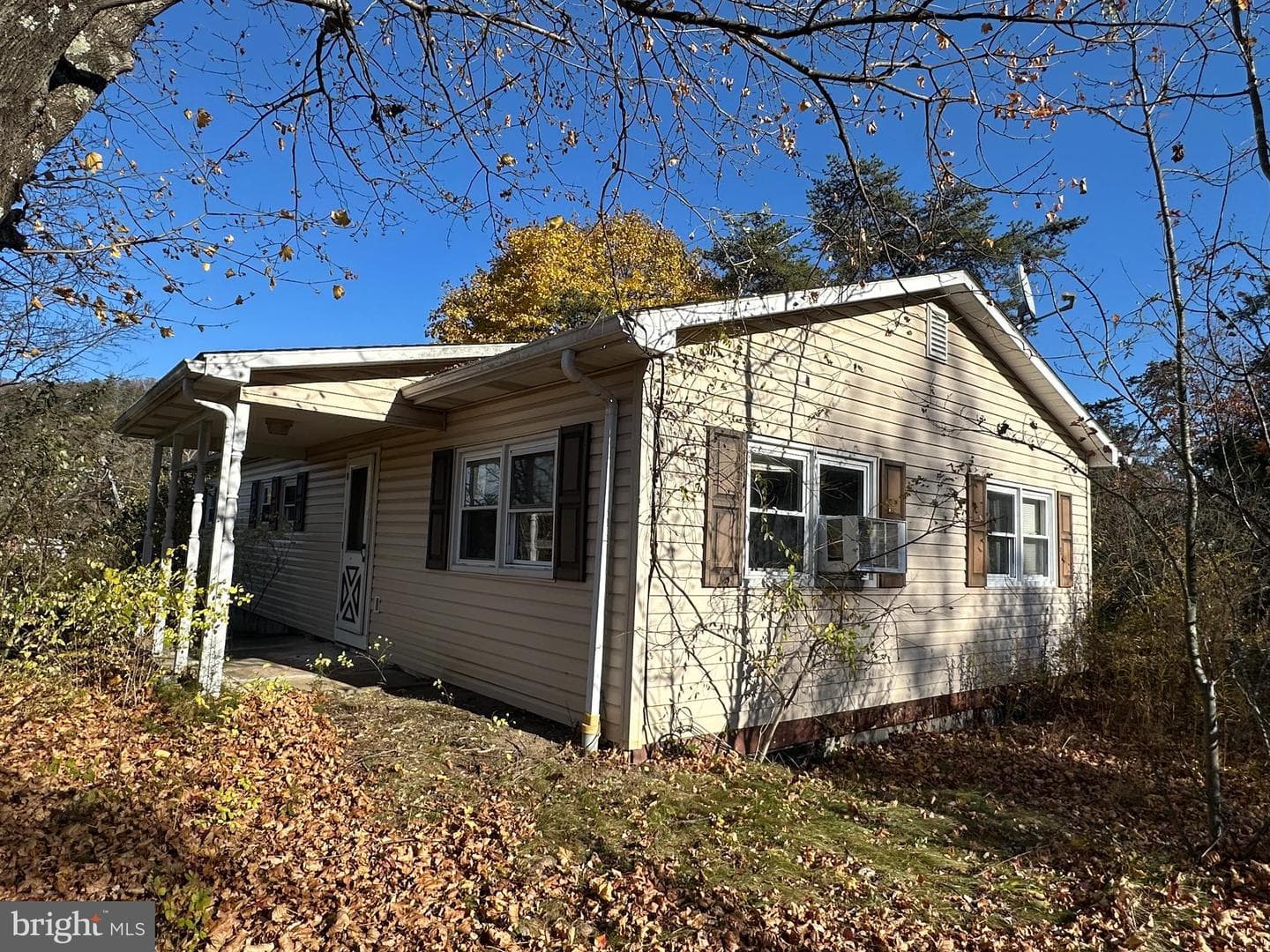 18739 E Wilson Road SE photo 3