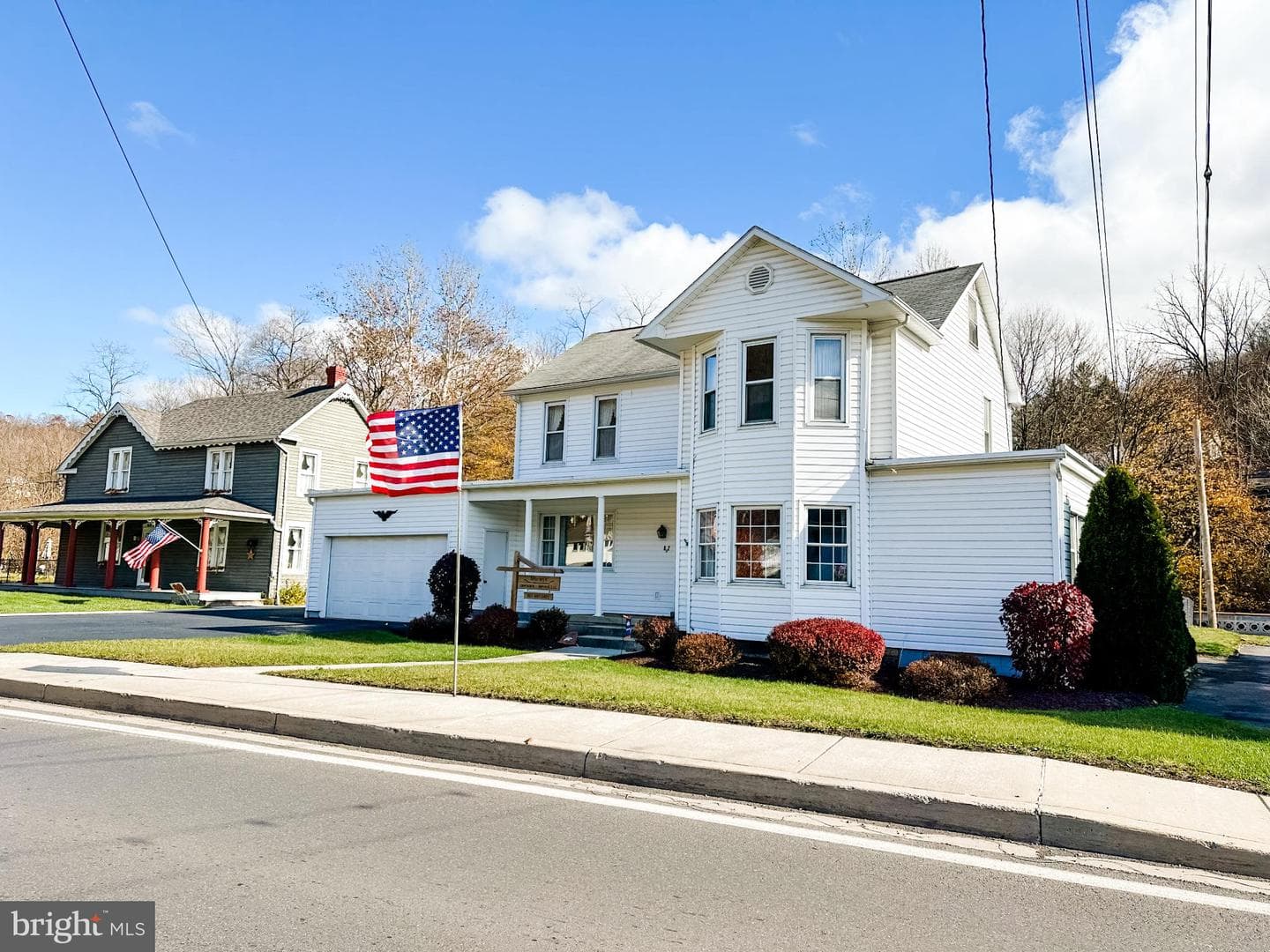 82 E Main Street photo 35