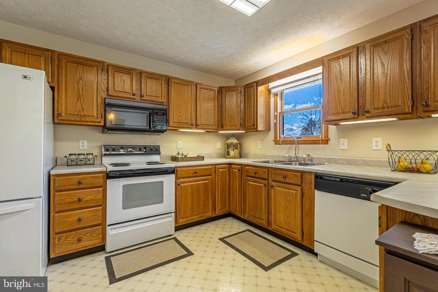 12507 Thornfield Circle NE photo 16