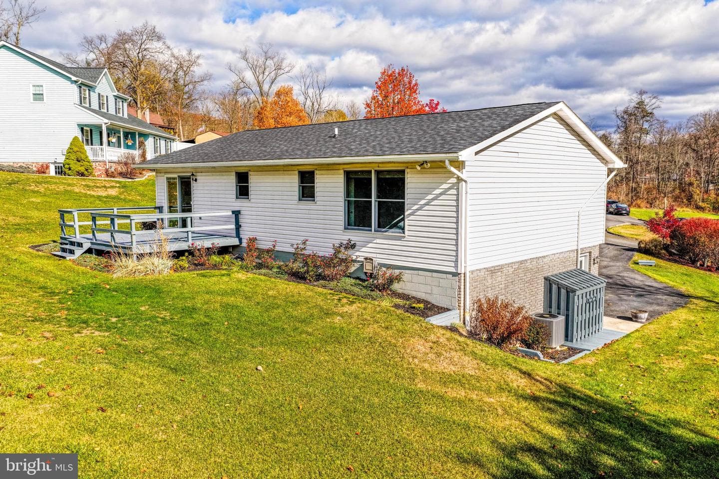 12507 Thornfield Circle NE photo 6