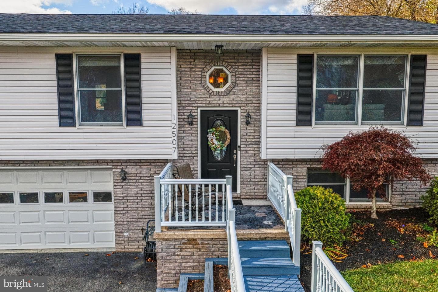 12507 Thornfield Circle NE photo 9