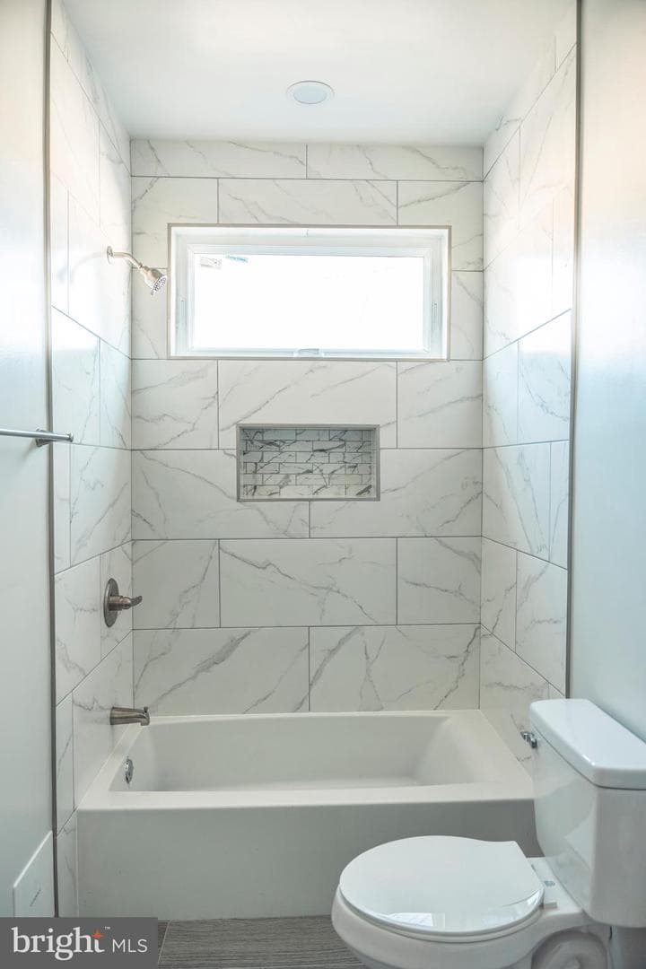 303 Arch Street photo 13