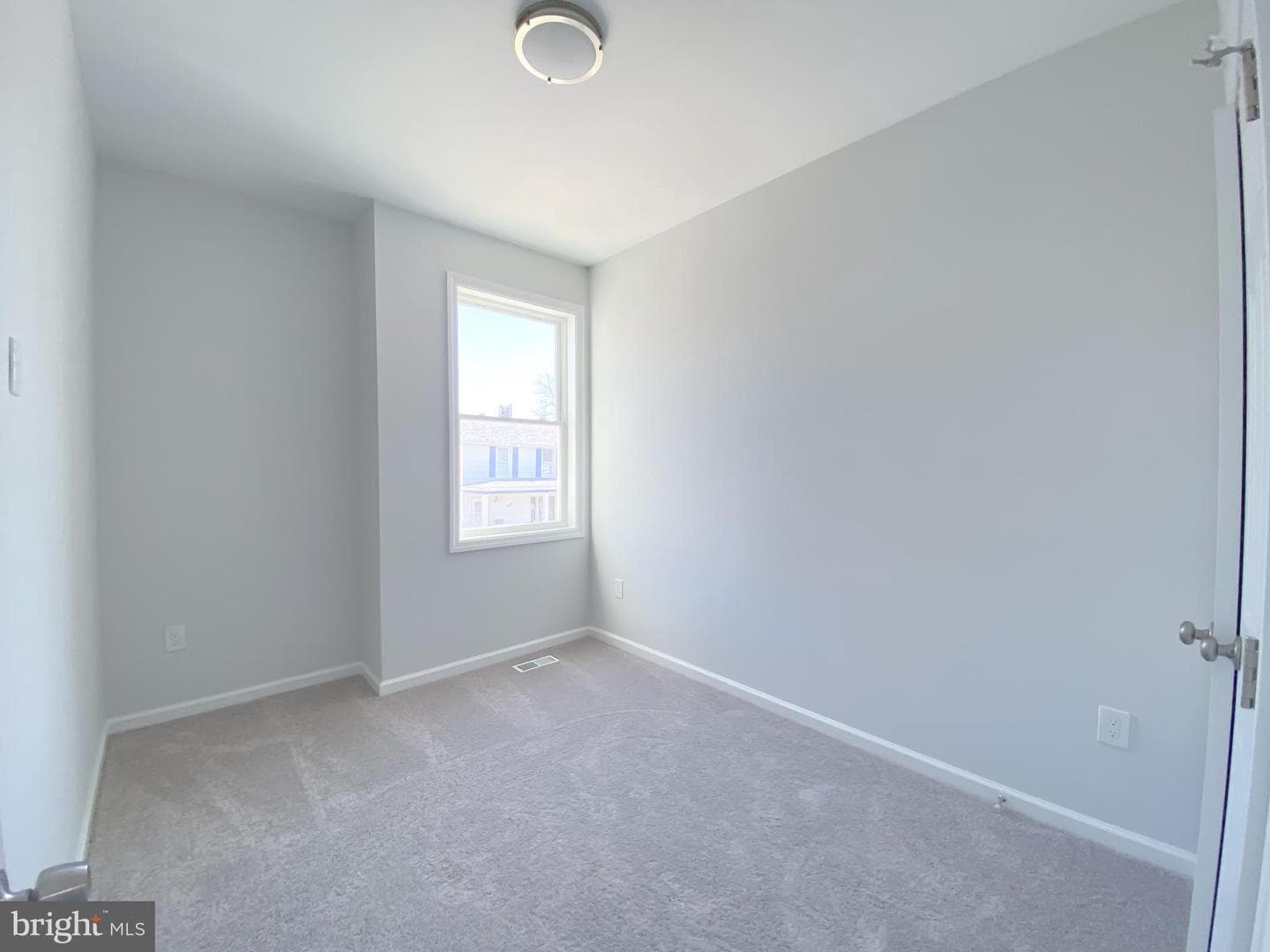 303 Arch Street photo 21