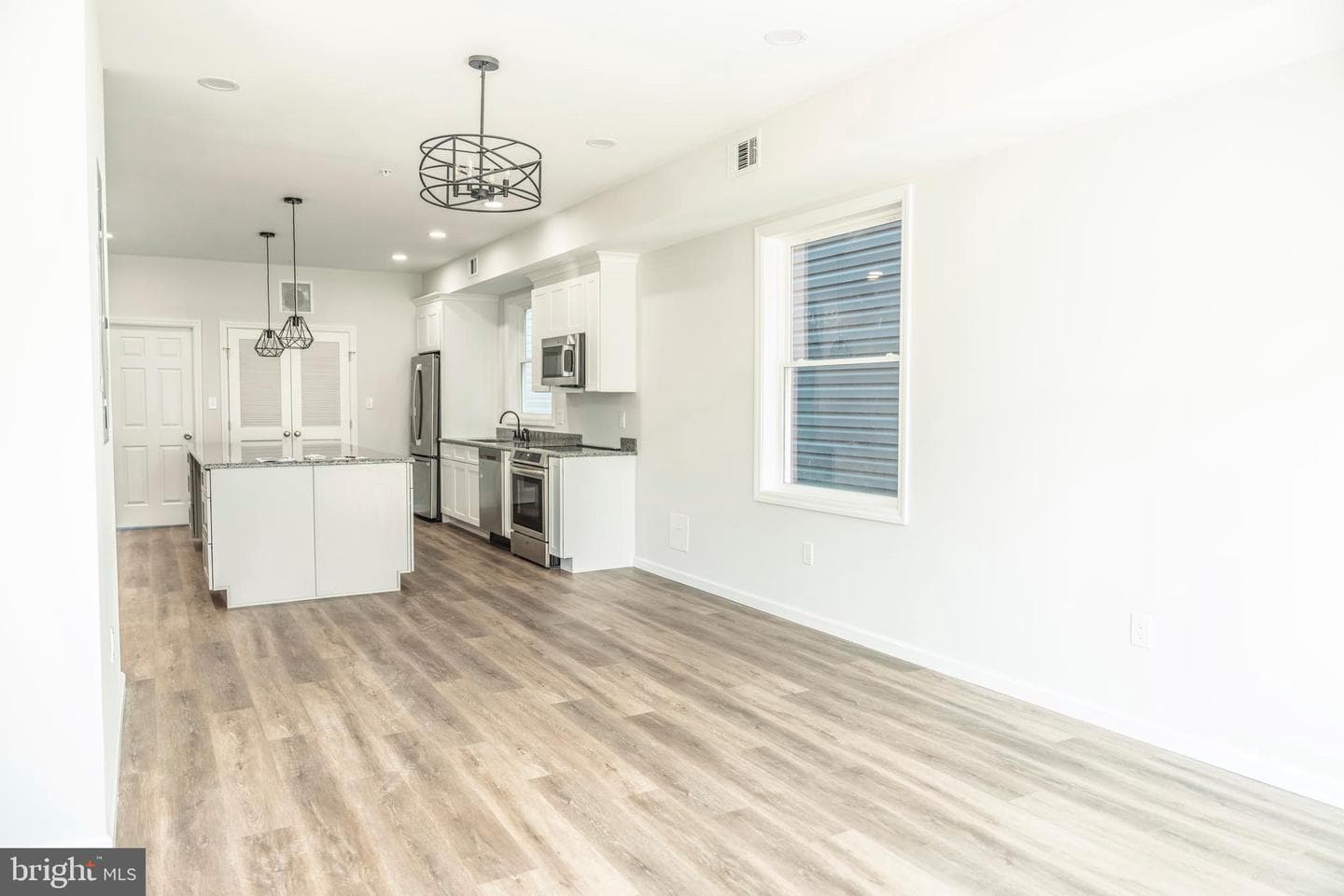 303 Arch Street photo 6